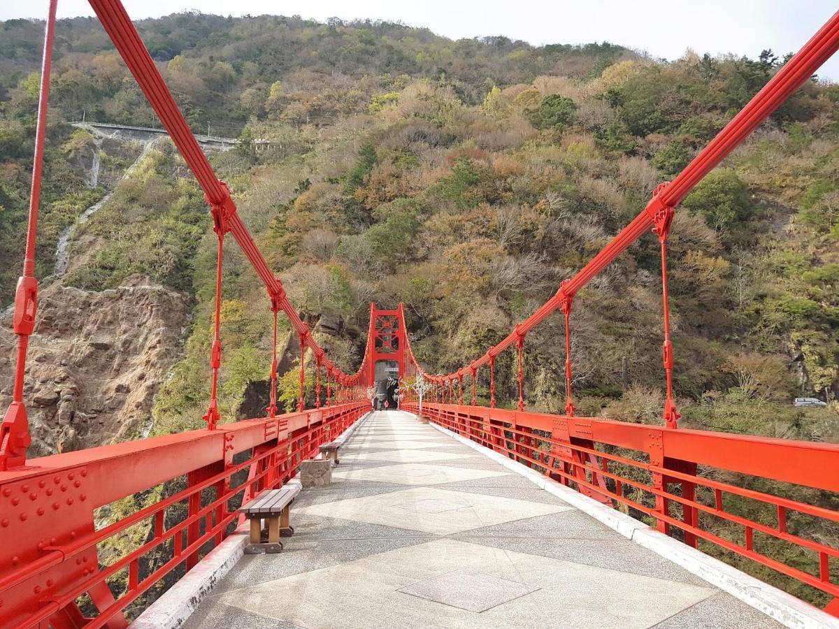 拉拉山周家渡假旅館 Hualing Exterior photo